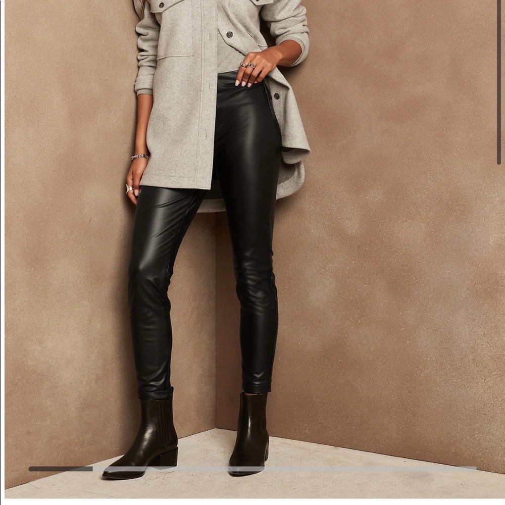 Petite High-Rise Leather Legging
